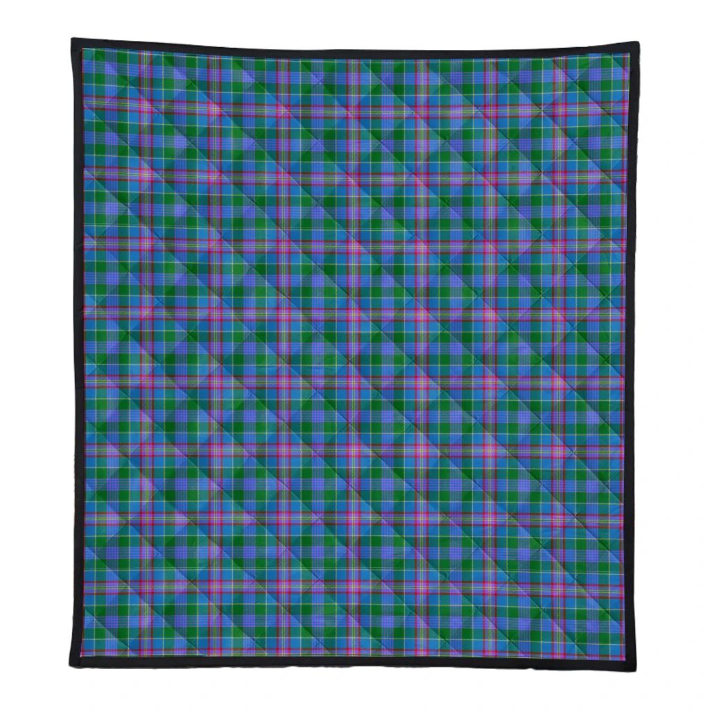 Pitcairn Hunting Tartan Classic Premium Quilt