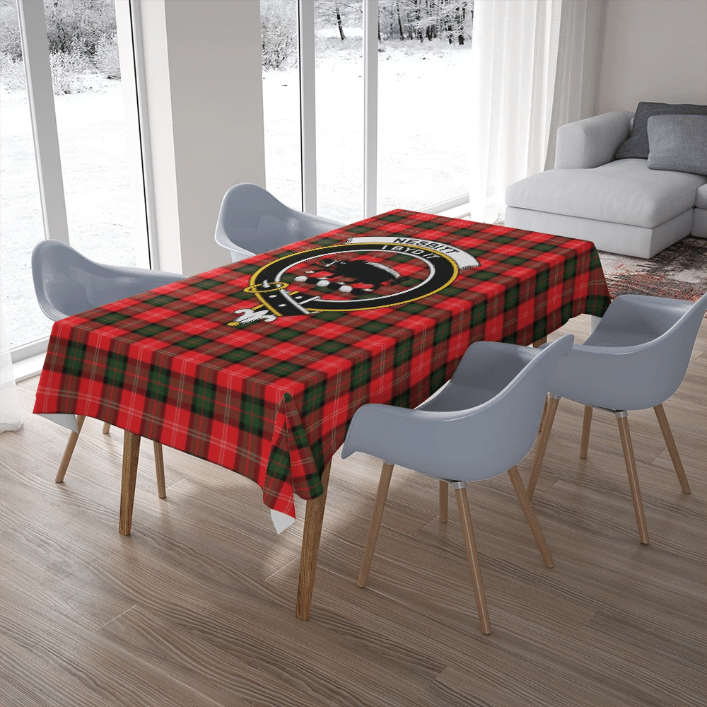 Nesbitt Modern Tartan Classic Crest Tablecloth