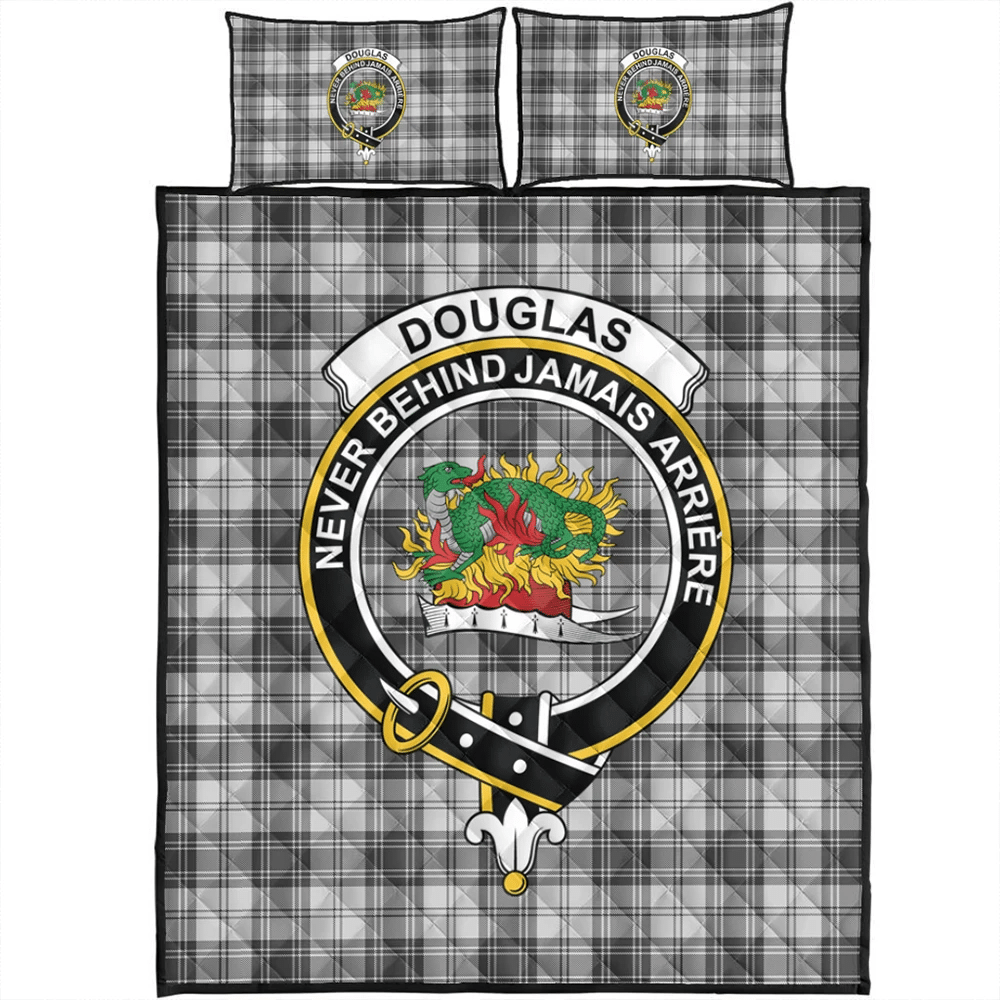 Douglas Grey Modern Tartan Classic Crest Quilt Bed Set