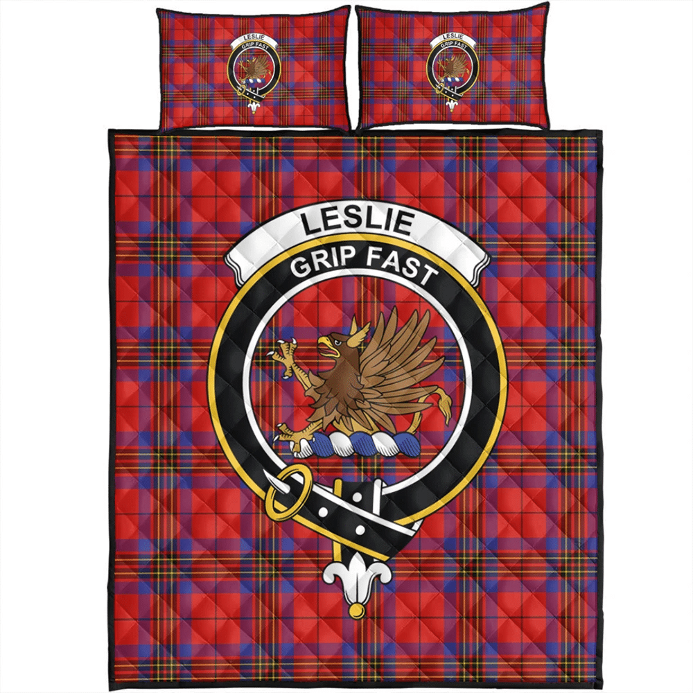 Leslie Modern Tartan Classic Crest Quilt Bed Set