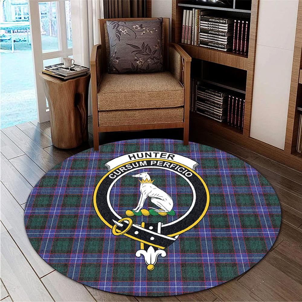 Hunter Modern Tartan Classic Crest Round Carpet