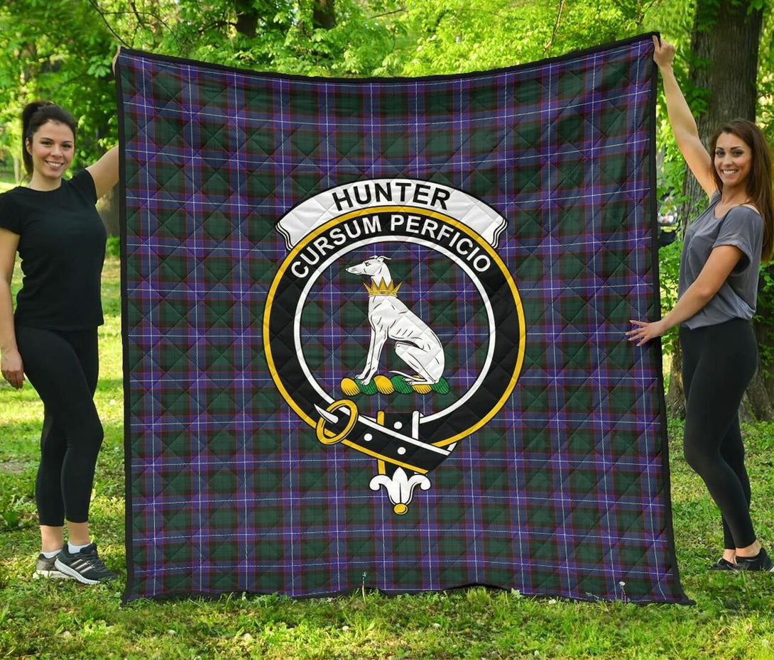 Hunter Modern Tartan Classic Crest Premium Quilt