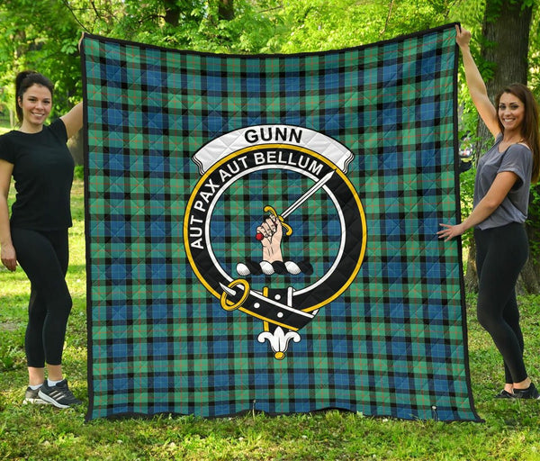 Gunn Ancient Tartan Classic Crest Premium Quilt