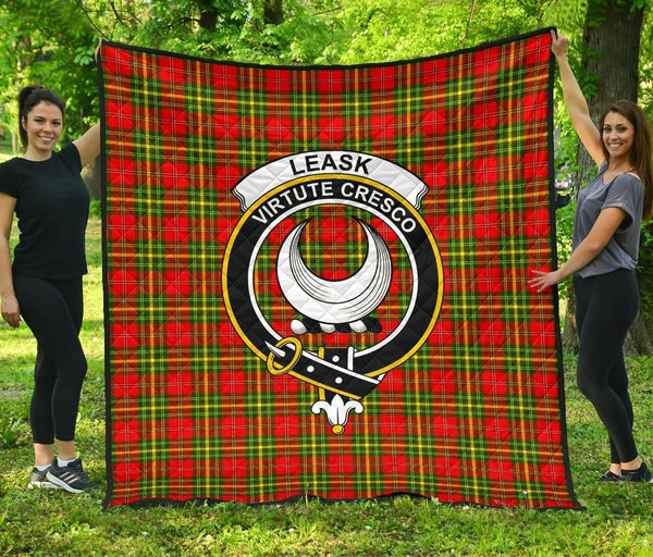 Leask Tartan Classic Crest Premium Quilt