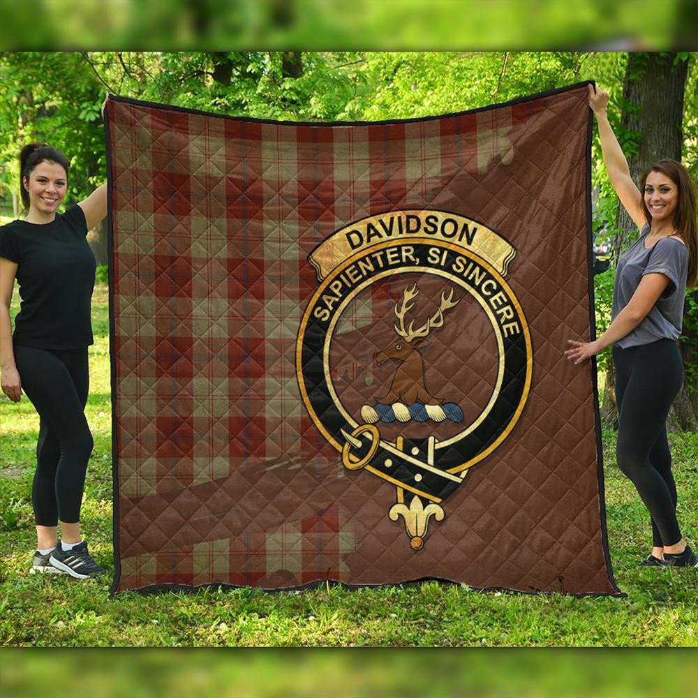 Davidson Dress Dancers Tartan Crest Premium Quilt Oldest Style