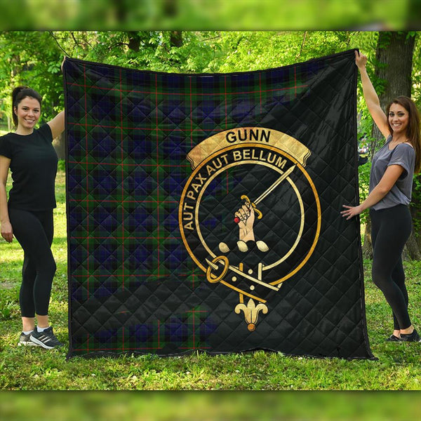 Gunn Modern Tartan Crest Premium Quilt Oldest Style