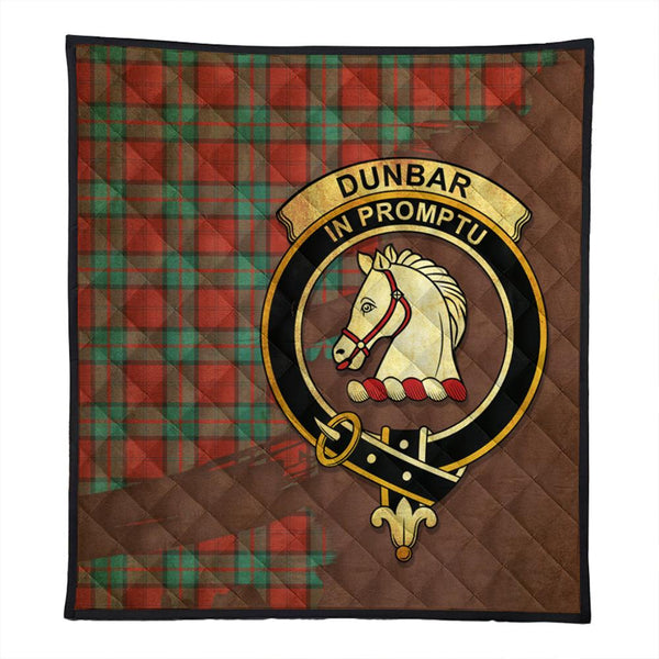 Dunbar Ancient Tartan Crest Premium Quilt Oldest Style