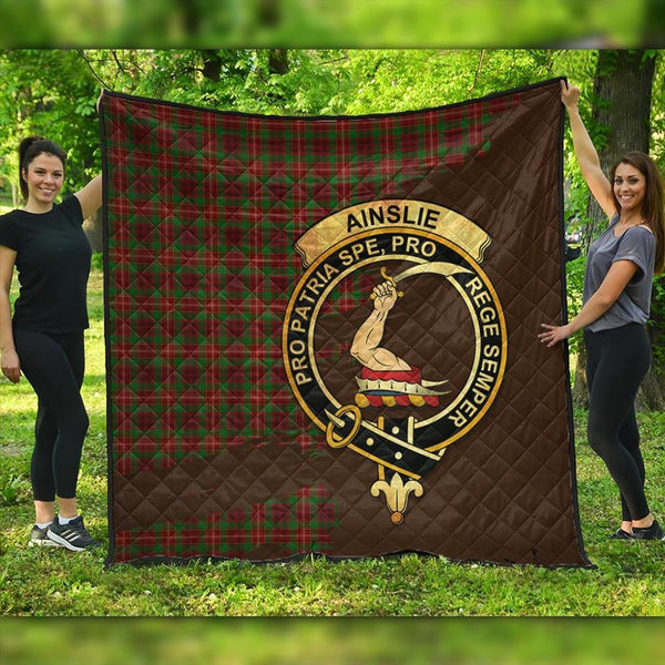 Ainslie Tartan Crest Premium Quilt Oldest Style