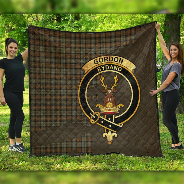 Gordon Weathered Tartan Crest Premium Quilt Oldest Style