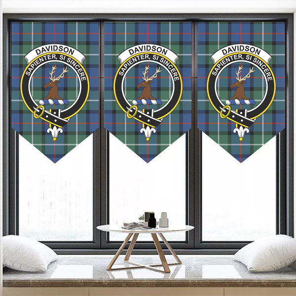 Davidson of Tulloch Tartan Classic Crest Pennant