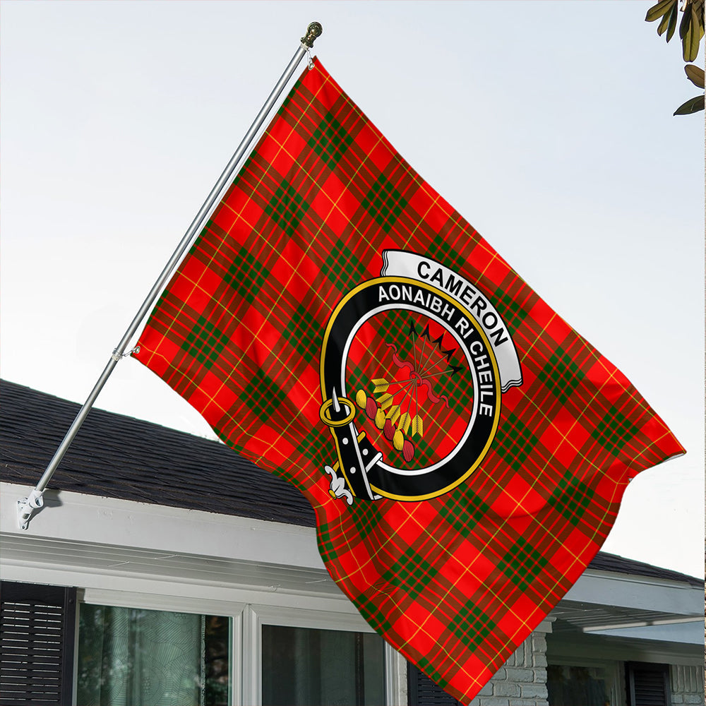 Cameron Modern Classic Crest House Flag