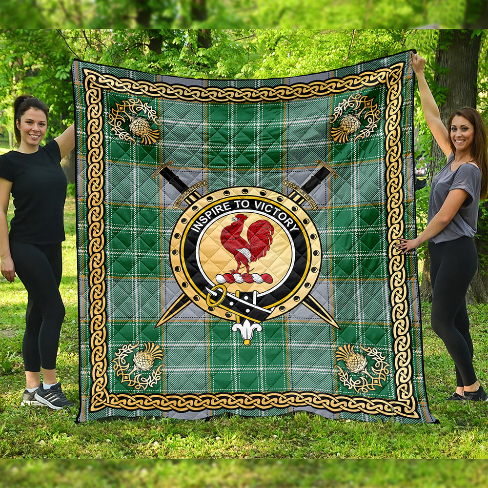 Currie Modern Clan Badge Tartan Premium Quilt Celtic Shield