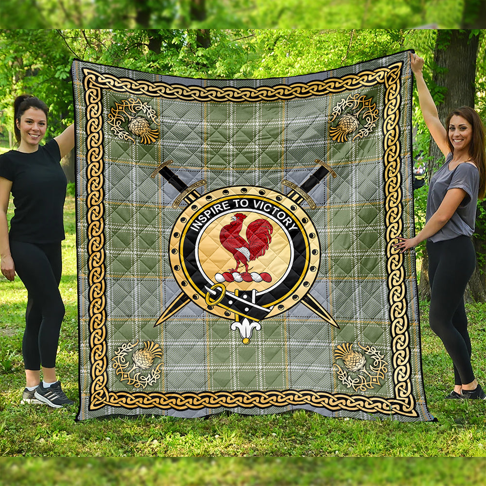 Currie Weathered Clan Badge Tartan Premium Quilt Celtic Shield