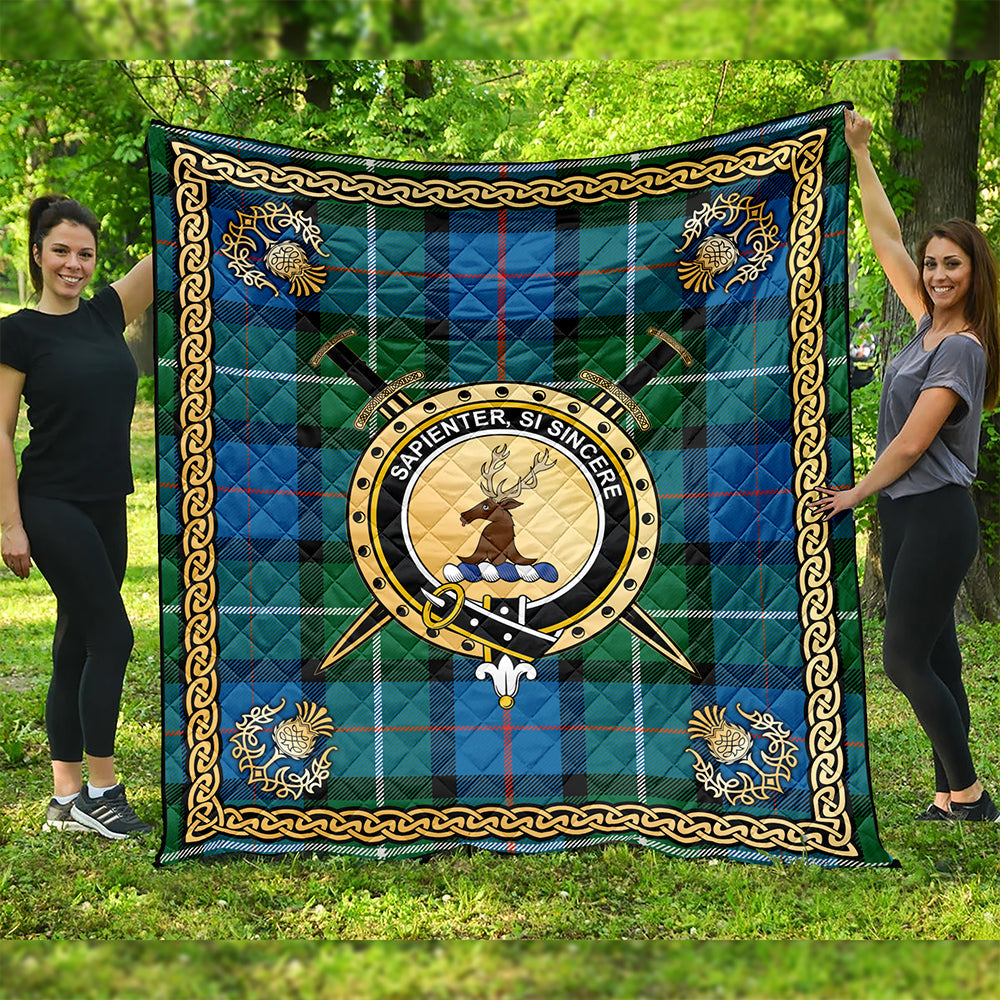 Davidson Ancient Clan Badge Tartan Premium Quilt Celtic Shield