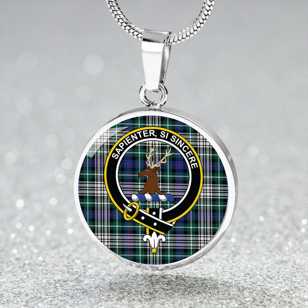 Davidson of Tulloch Dress Modern Clan Badge Tartan Classic Circle Necklace