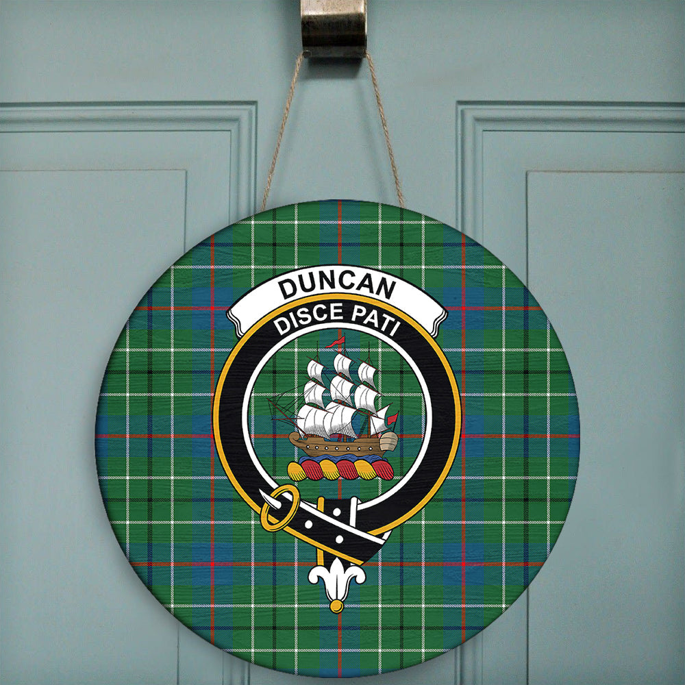 Duncan Ancient Tartan Classic Crest Round Wooden Sign