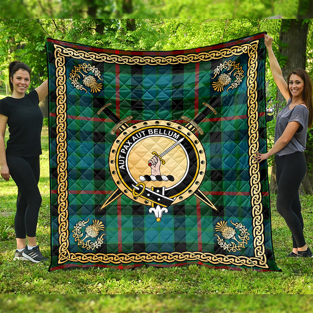 Gunn Ancient Clan Badge Tartan Premium Quilt Celtic Shield