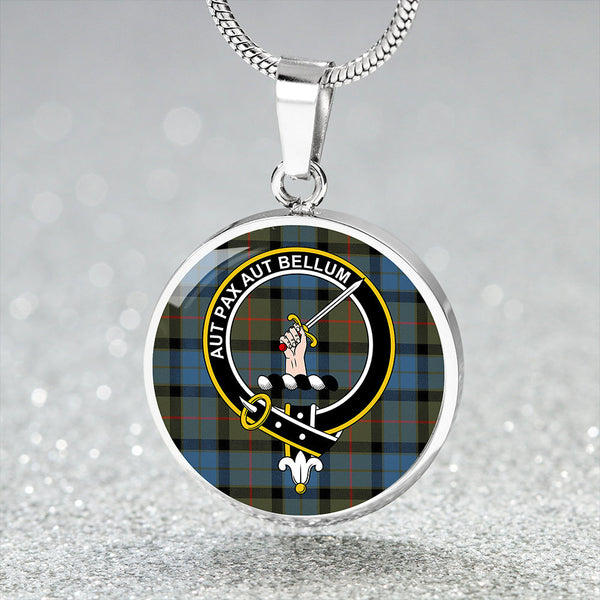 Gunn #2 Ancient Clan Badge Tartan Classic Circle Necklace