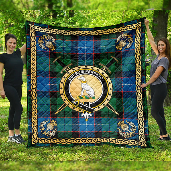 Hunter Ancient Clan Badge Tartan Premium Quilt Celtic Shield