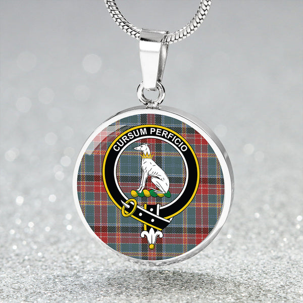 Hunter Old Weathered Clan Badge Tartan Classic Circle Necklace