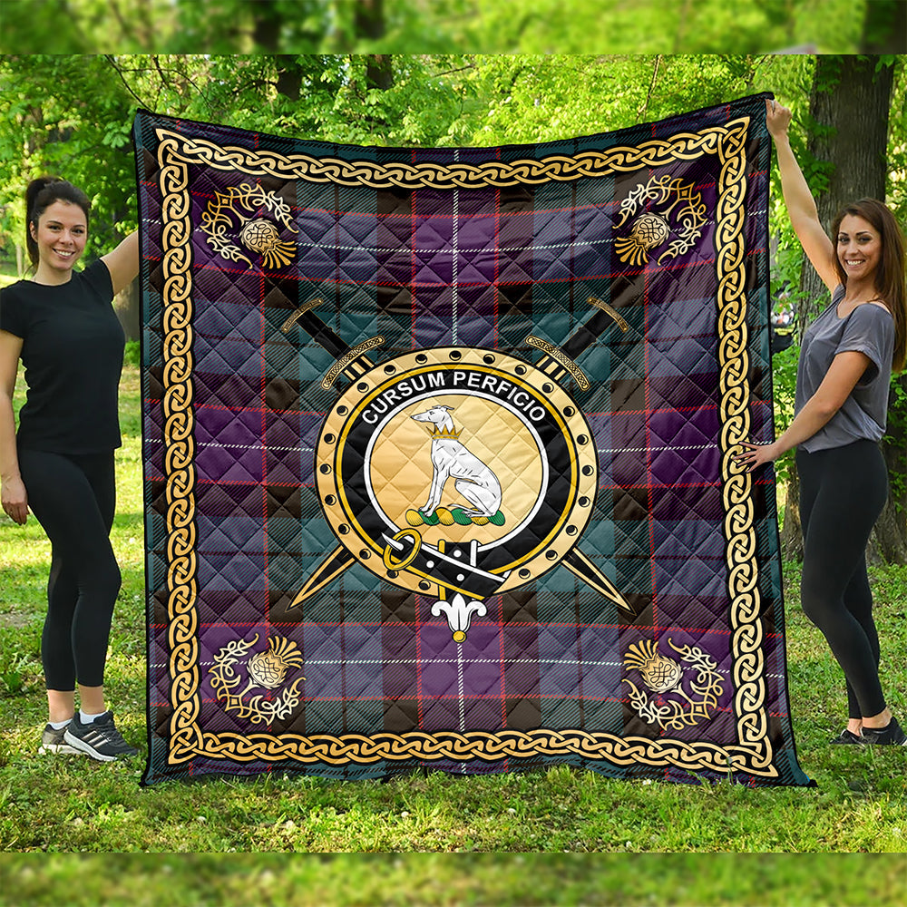 Hunter Weathered Clan Badge Tartan Premium Quilt Celtic Shield