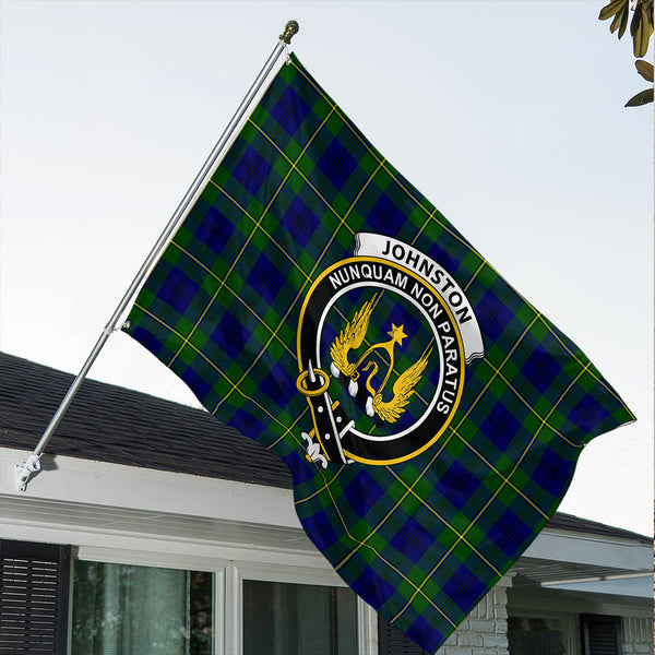 Johnston Modern Classic Crest House Flag