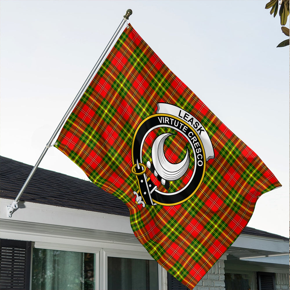 Leask Classic Crest House Flag