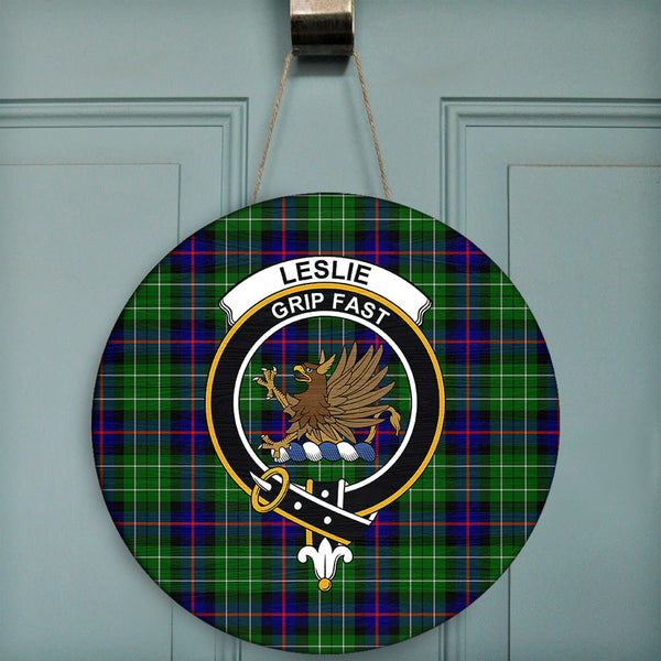 Leslie Hunting Ancient Tartan Classic Crest Round Wooden Sign