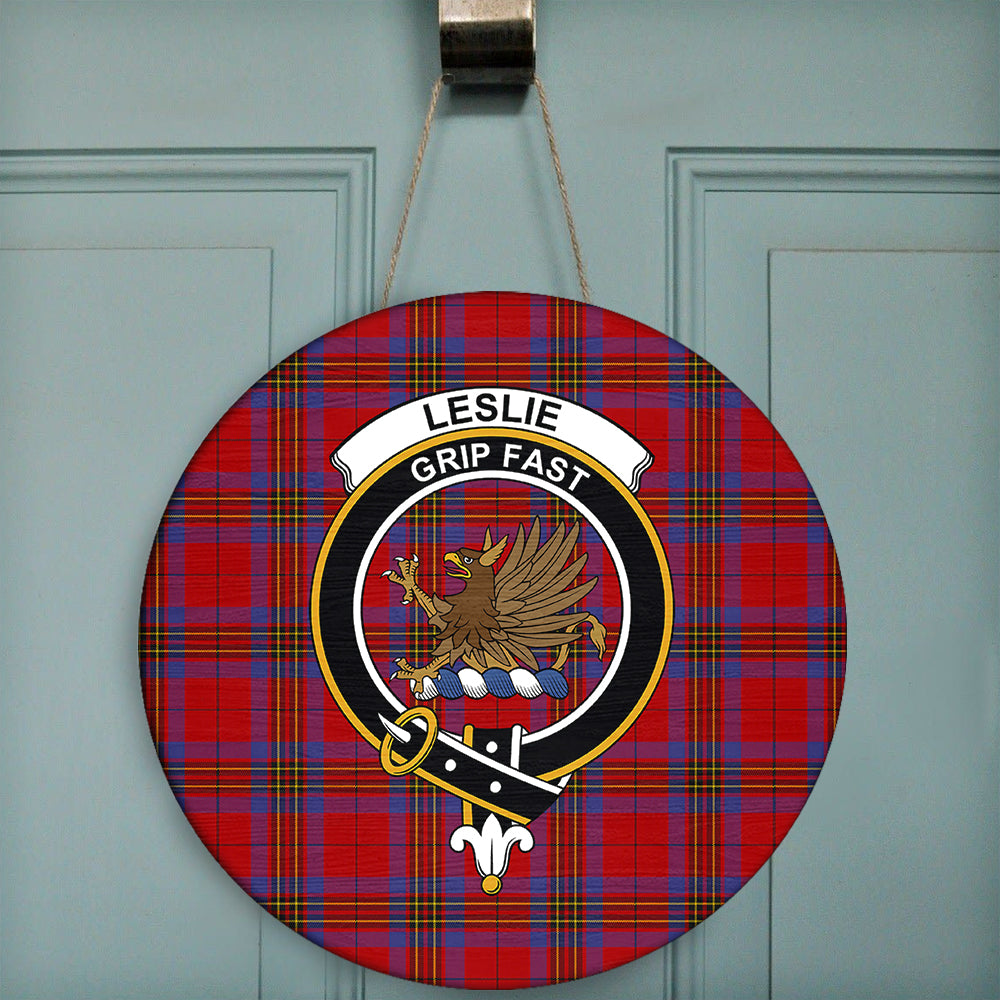 Leslie Modern Tartan Classic Crest Round Wooden Sign