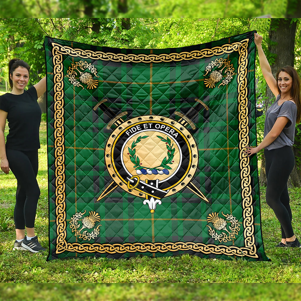 MacArthur Ancient Clan Badge Tartan Premium Quilt Celtic Shield