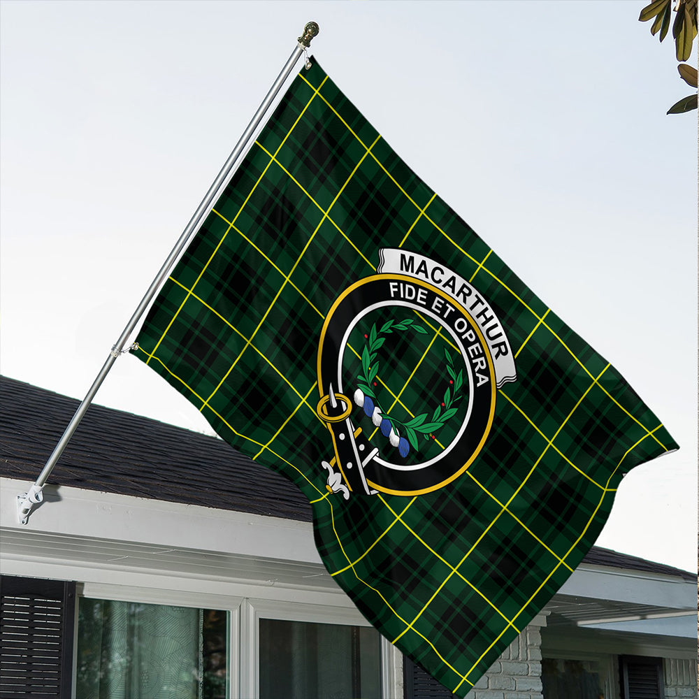 MacArthur Modern Classic Crest House Flag