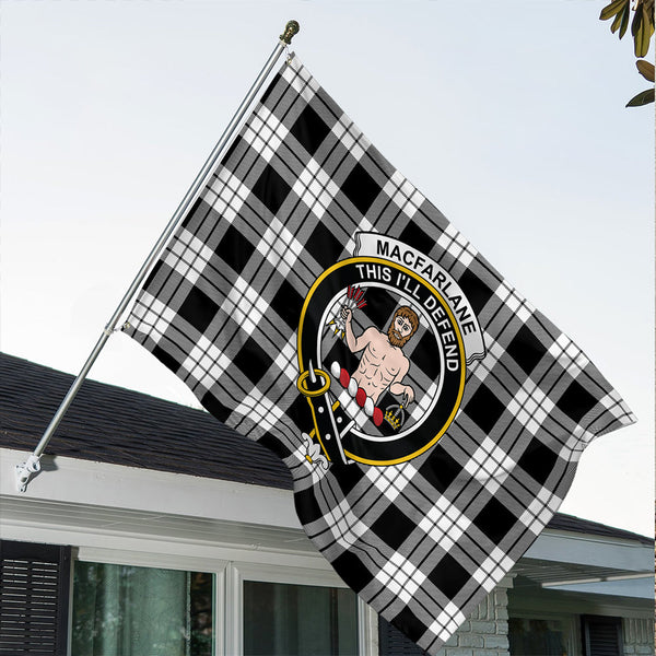 MacFarlane Black & White Ancient Classic Crest House Flag