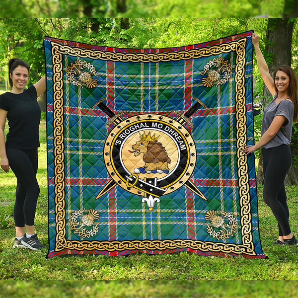 Mary, Queen of Scots Ancient Clan Badge Tartan Premium Quilt Celtic Shield