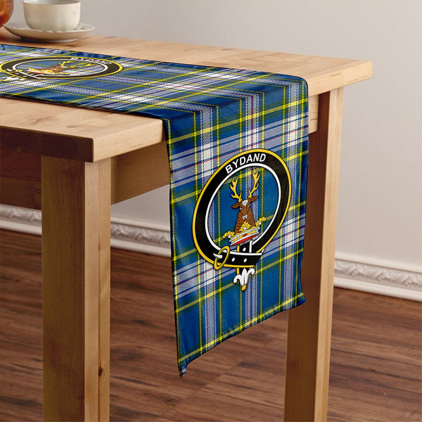 Maver Dress Modern Clan Badge Tartan Table Runner