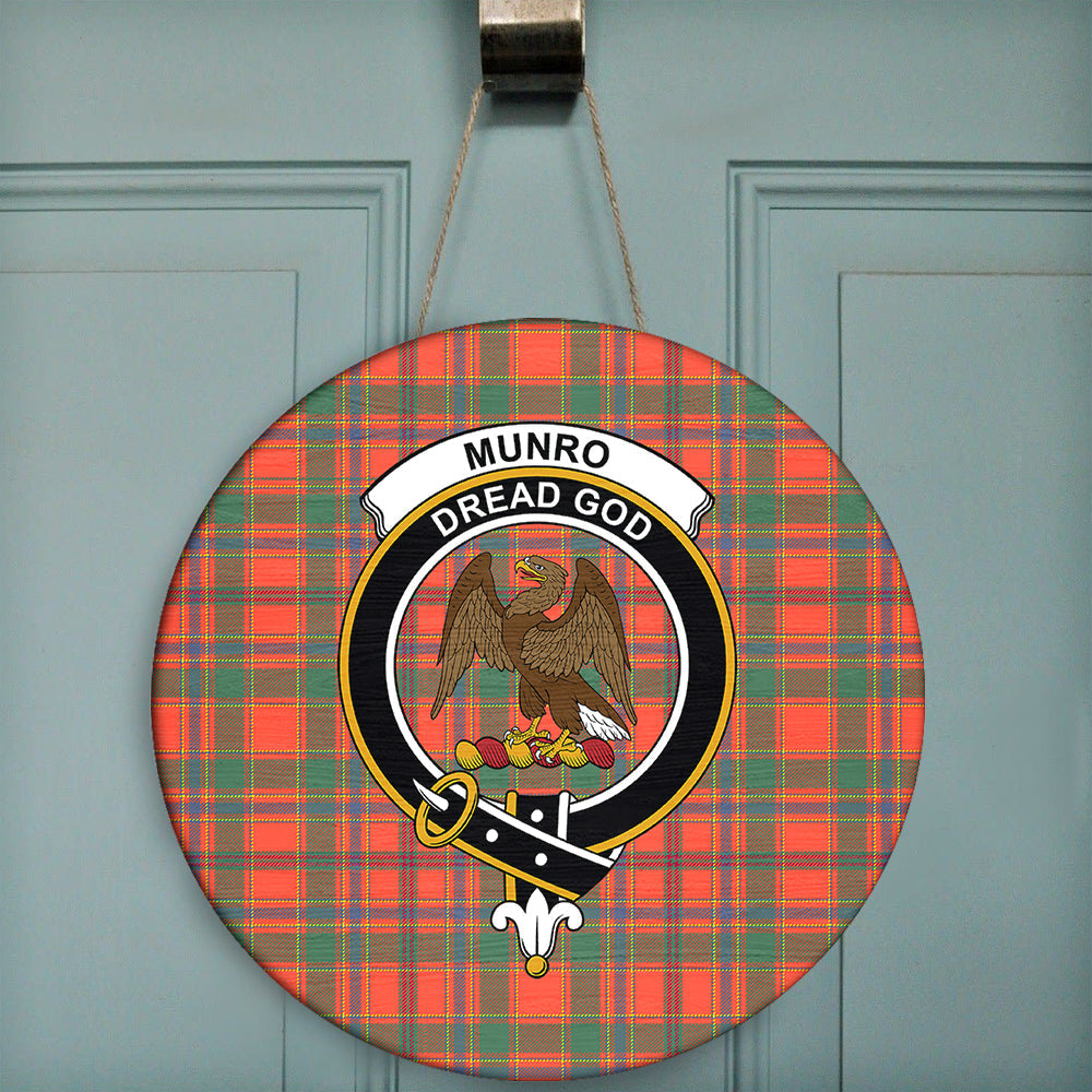 Munro Ancient Tartan Classic Crest Round Wooden Sign