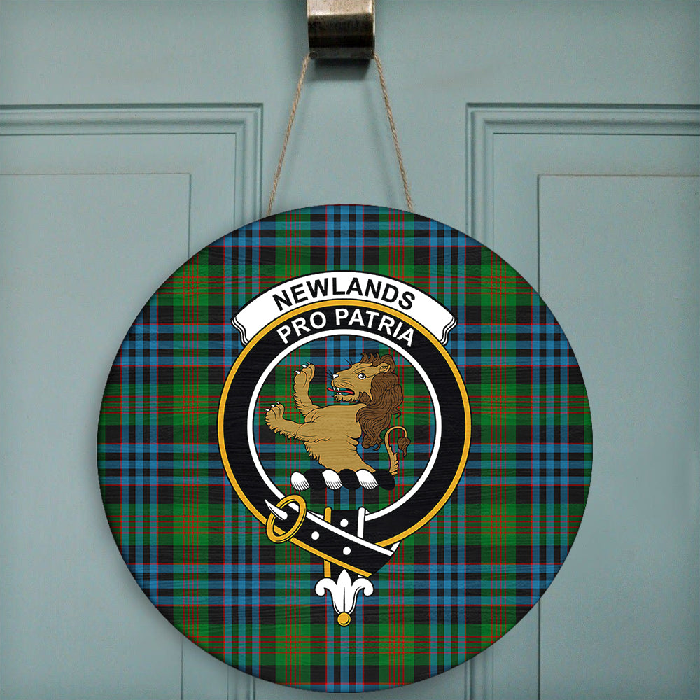 Newlands of Lauriston Tartan Classic Crest Round Wooden Sign