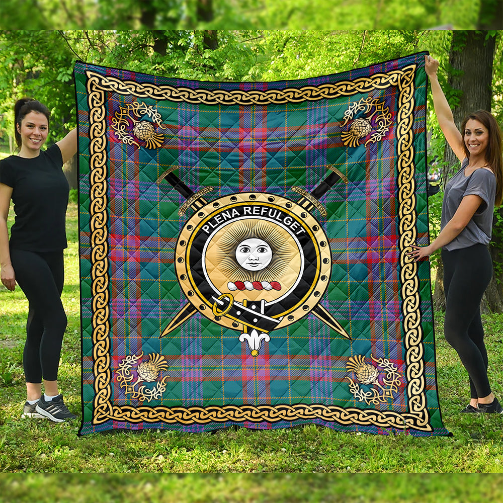 Pitcairn Hunting Ancient Clan Badge Tartan Premium Quilt Celtic Shield