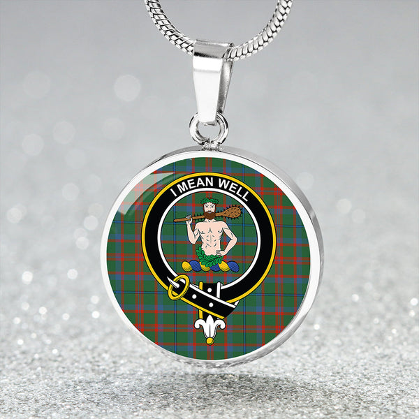 Shaw of Tordarroch Hunting Ancient Clan Badge Tartan Classic Circle Necklace