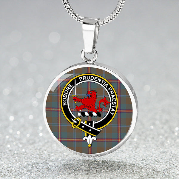 Young Weathered Clan Badge Tartan Classic Circle Necklace