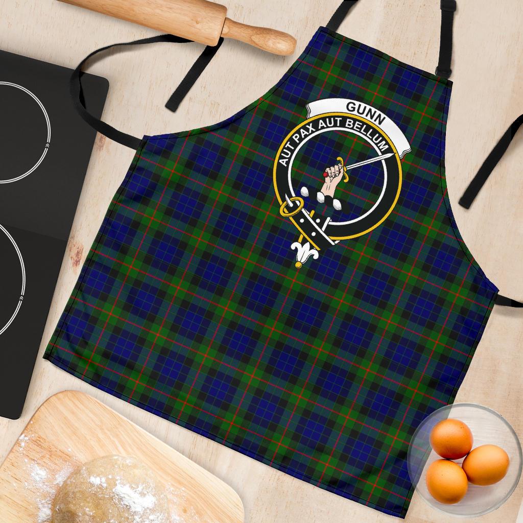 Gunn Modern Tartan Clan Crest Apron